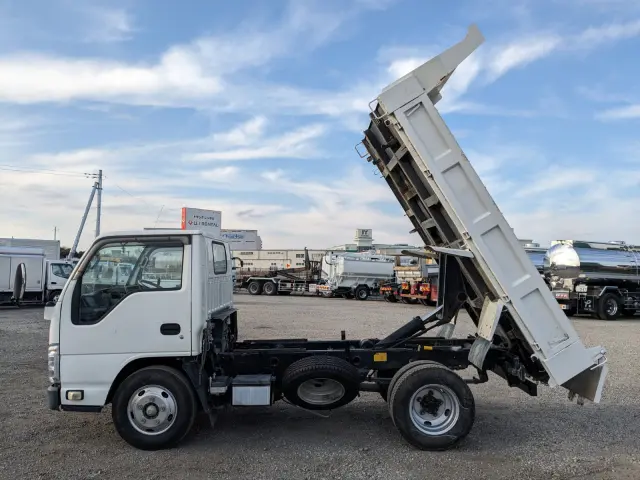 いすゞ エルフ TPG-NJR85AD(2WD)の写真29