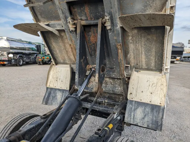 いすゞ エルフ TPG-NJR85AD(2WD)の写真31