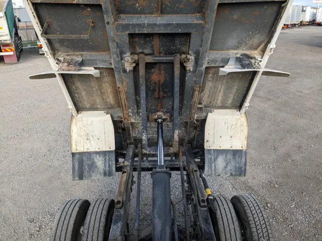 いすゞ エルフ TPG-NJR85AD(2WD)の写真34