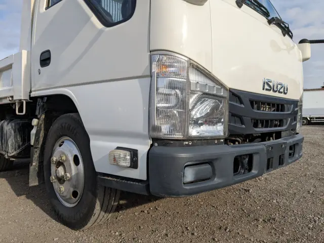 いすゞ エルフ TPG-NJR85AD(2WD)の写真50