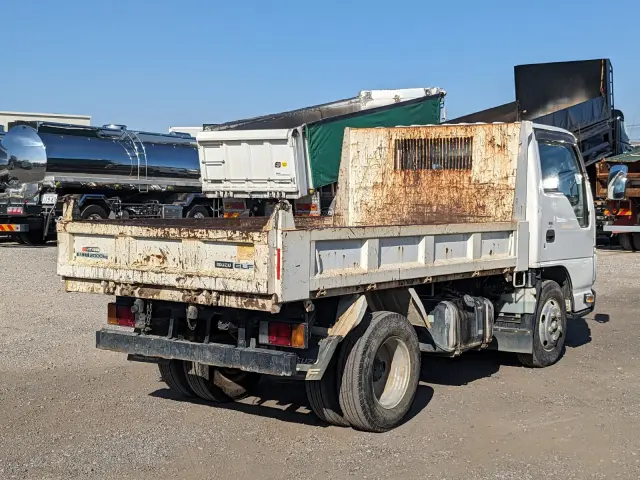 いすゞ エルフ TPG-NJR85AD(2WD)の写真4