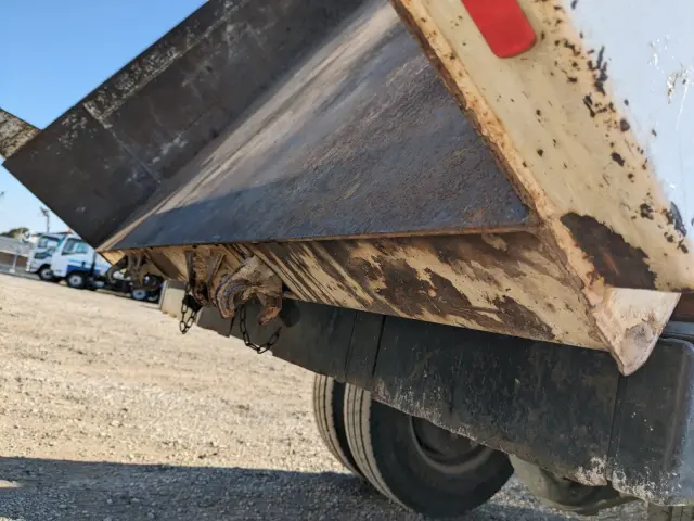 いすゞ エルフ TPG-NJR85AD(2WD)の写真10