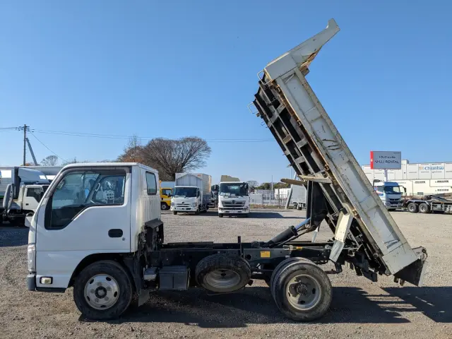 いすゞ エルフ TPG-NJR85AD(2WD)の写真29