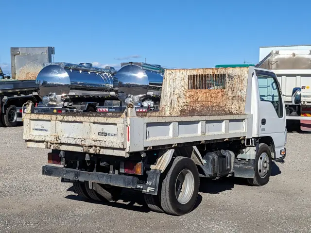 いすゞ エルフ TPG-NJR85AD(2WD)の写真4