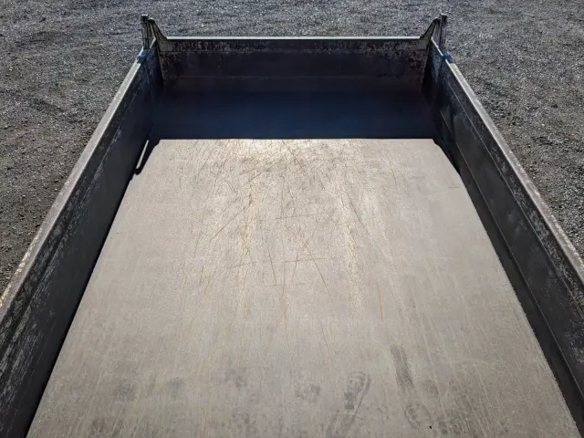 いすゞ エルフ TPG-NJR85AD(2WD)の写真14