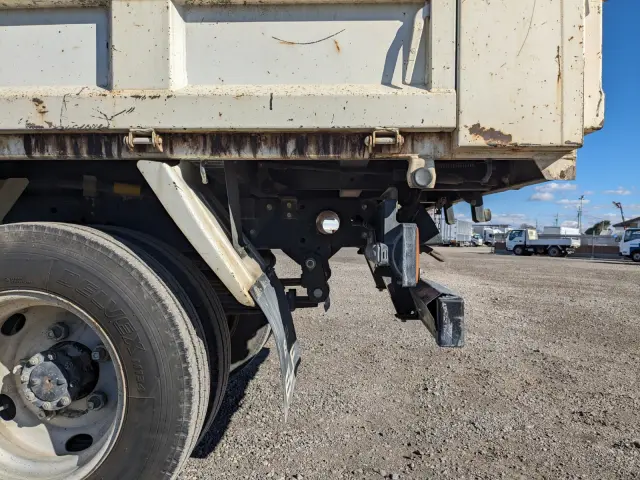 いすゞ エルフ TPG-NJR85AD(2WD)の写真17