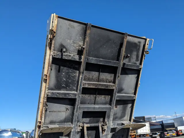 いすゞ エルフ TPG-NJR85AD(2WD)の写真24