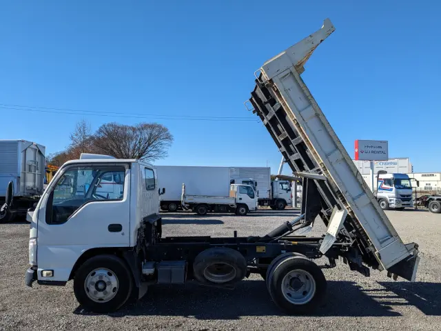 いすゞ エルフ TPG-NJR85AD(2WD)の写真27