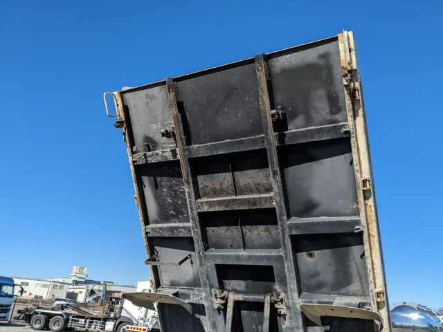 いすゞ エルフ TPG-NJR85AD(2WD)の写真28