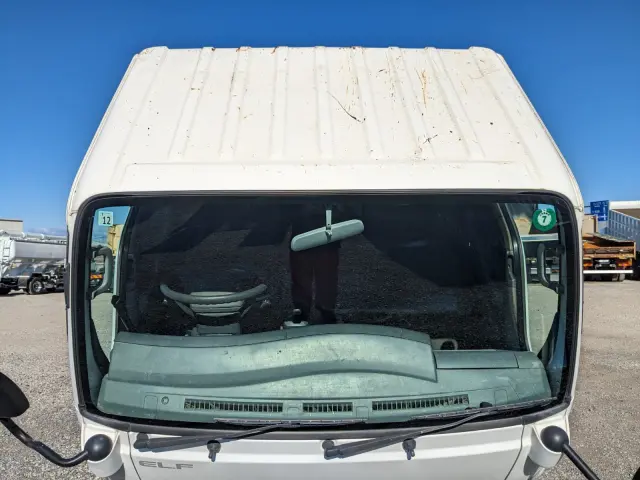 いすゞ エルフ TPG-NJR85AD(2WD)の写真43