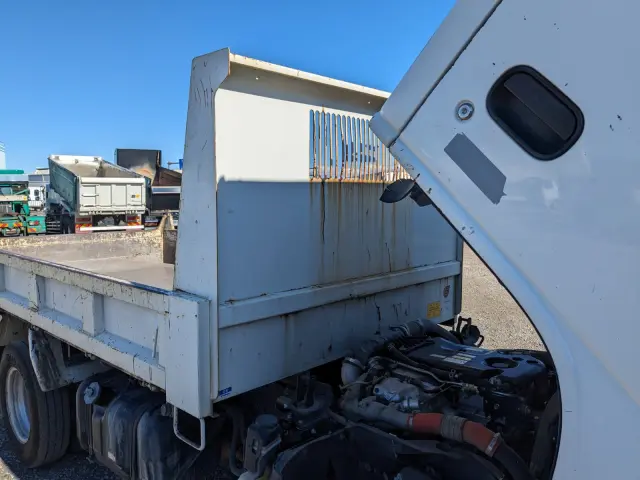 いすゞ エルフ TPG-NJR85AD(2WD)の写真47