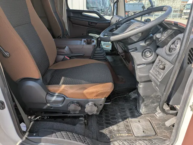 日野 レンジャー 2KG-FD2ABG(2WD)の写真39