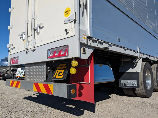 日野 プロフィア 2DG-FR1AHG(6x2)の写真7