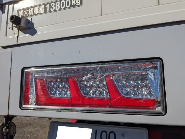 日野 プロフィア 2DG-FR1AHG(6x2)の写真9
