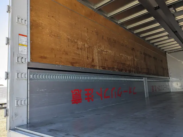 日野 プロフィア 2DG-FR1AHG(6x2)の写真21