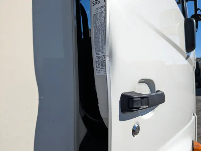 日野 プロフィア 2DG-FR1AHG(6x2)の写真50