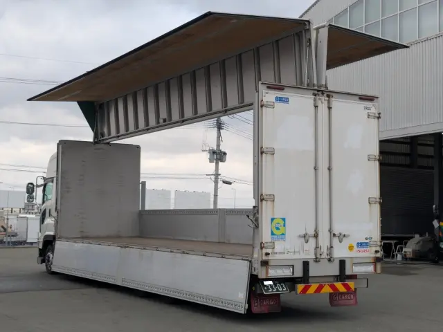 いすゞ ギガ 2PG-CYJ77C(8x4)の写真27