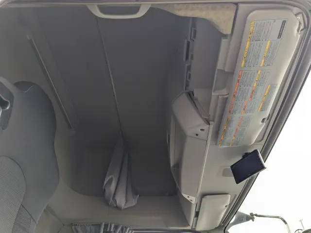 いすゞ ギガ 2PG-CYJ77C(8x4)の写真32