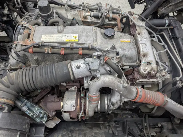 いすゞ ギガ 2PG-CYJ77C(8x4)の写真42