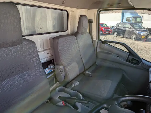 日野 デュトロ TPG-XZU710M(2WD)の写真27