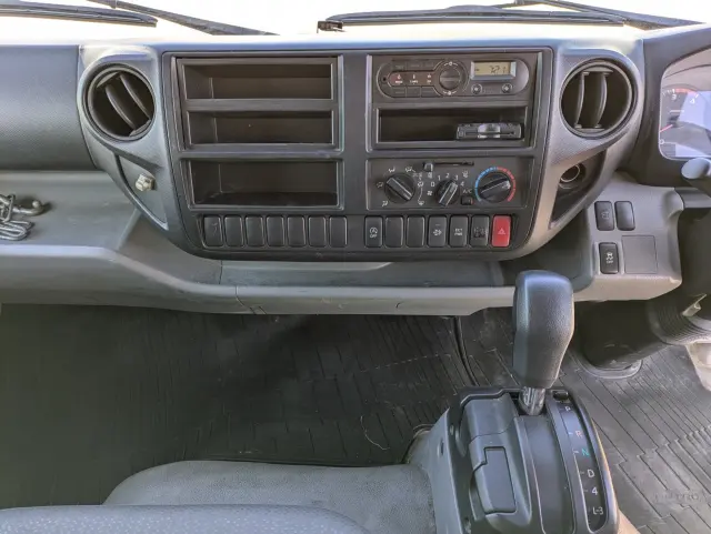 日野 デュトロ TPG-XZU710M(2WD)の写真28