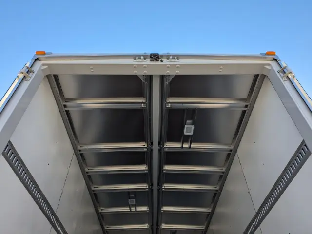 三菱 ファイター 2KG-FK65F(2WD)の写真11