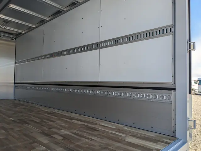 三菱 ファイター 2KG-FK65F(2WD)の写真18