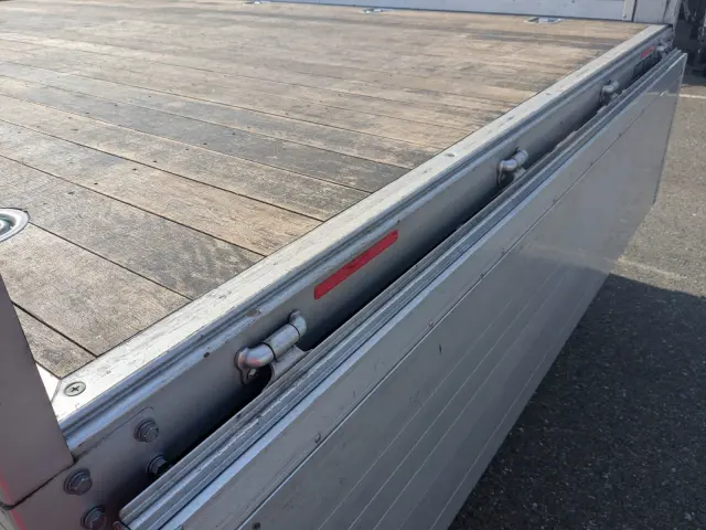 三菱 ファイター 2KG-FK62F(2WD)の写真9