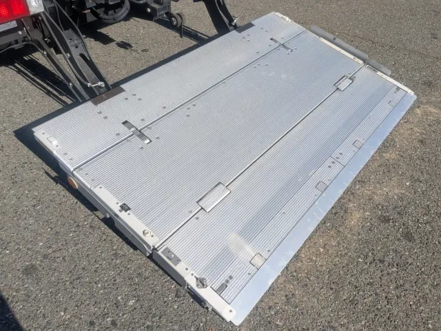 日野 レンジャー 2RG-XZU710M(2WD)の写真9