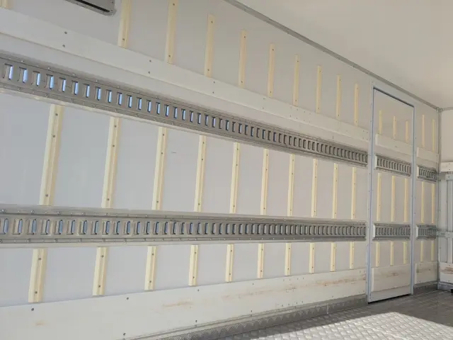 日野 レンジャー 2RG-XZU710M(2WD)の写真16