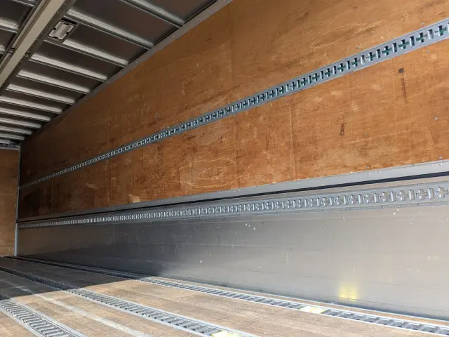 ＵＤ クオン 2PG-CG5CA(8x4)の写真12