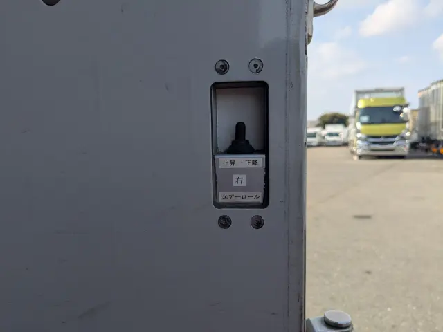 ＵＤ クオン 2PG-CG5CA(8x4)の写真17