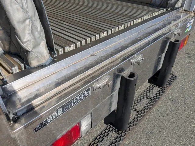 いすゞ エルフ TRG-NJR85AN(2WD)の写真10