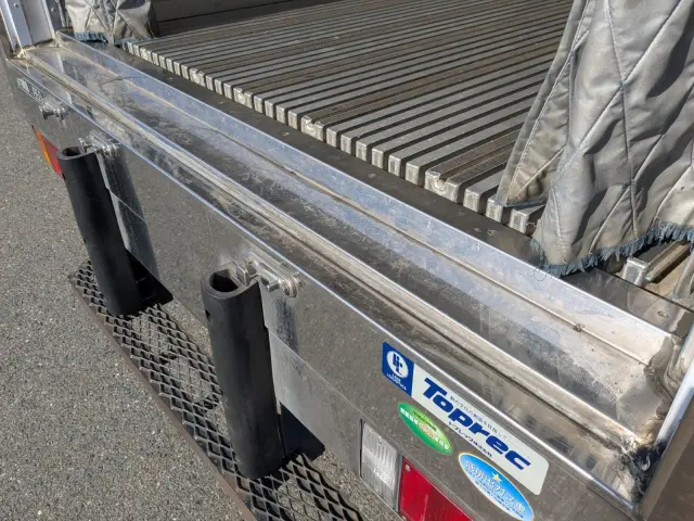 いすゞ エルフ TRG-NJR85AN(2WD)の写真11