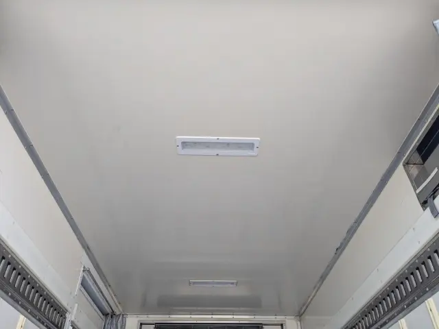 いすゞ エルフ TRG-NJR85AN(2WD)の写真15