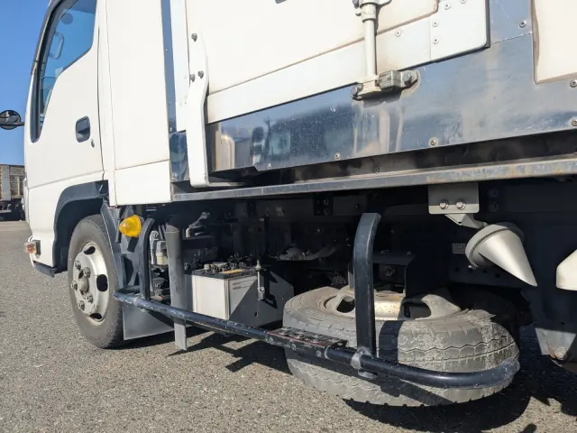 いすゞ エルフ TRG-NJR85AN(2WD)の写真24