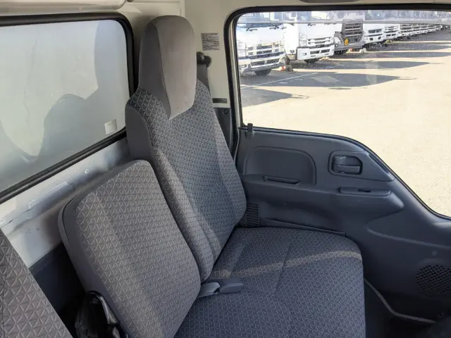 いすゞ エルフ TRG-NJR85AN(2WD)の写真34