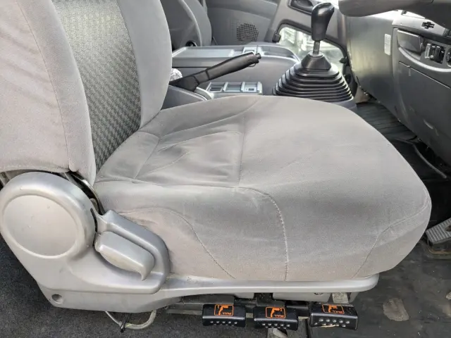 いすゞ フォワード TKG-FRR90T2(2WD)の写真36