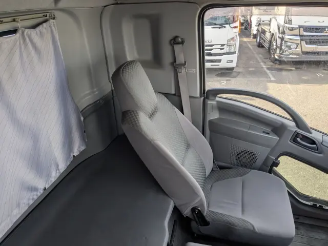 いすゞ フォワード TKG-FRR90T2(2WD)の写真38