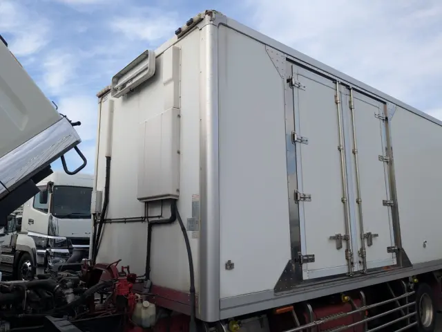 いすゞ フォワード TKG-FRR90T2(2WD)の写真42