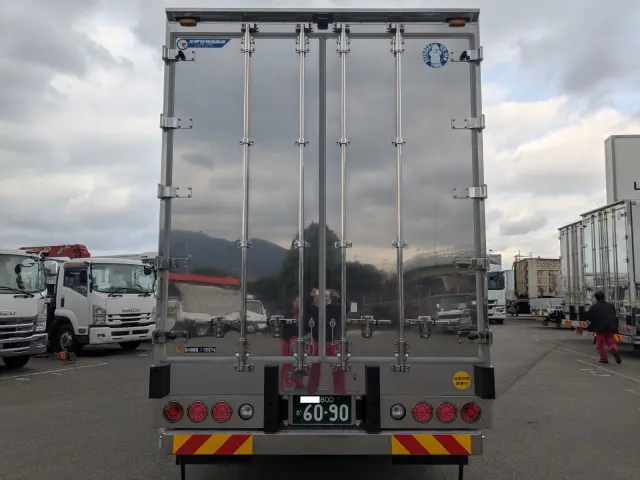 日野 プロフィア 2KG-FW1AHC(8x4)の写真6