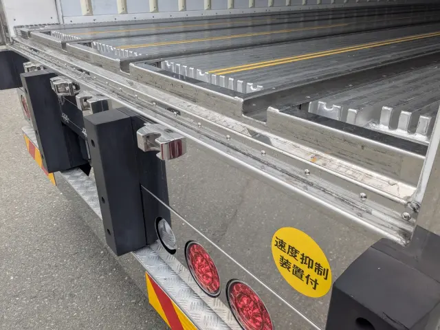 日野 プロフィア 2KG-FW1AHC(8x4)の写真11