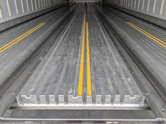 日野 プロフィア 2KG-FW1AHC(8x4)の写真14