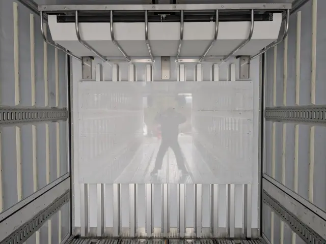 日野 プロフィア 2KG-FW1AHC(8x4)の写真17