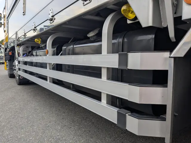 日野 プロフィア 2KG-FW1AHC(8x4)の写真25