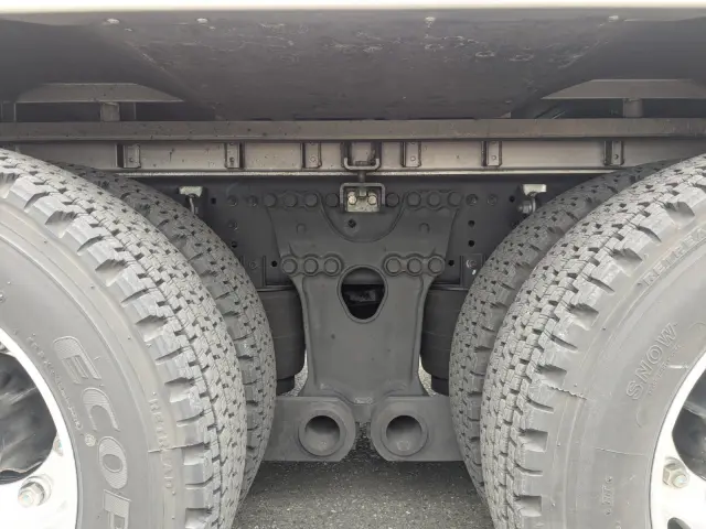 日野 プロフィア 2KG-FW1AHC(8x4)の写真28