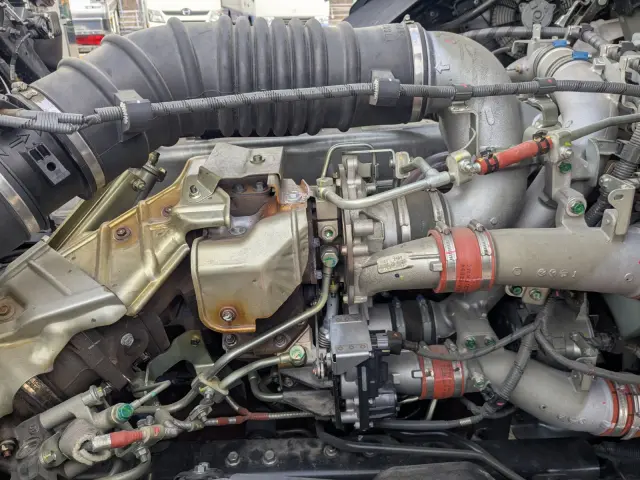 日野 プロフィア 2KG-FW1AHC(8x4)の写真46