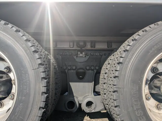 日野 プロフィア 2DG-FW1AHG(8x4)の写真24