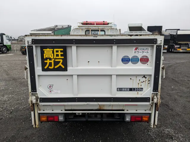 三菱 キャンター TPG-FBA00(2WD)の写真6