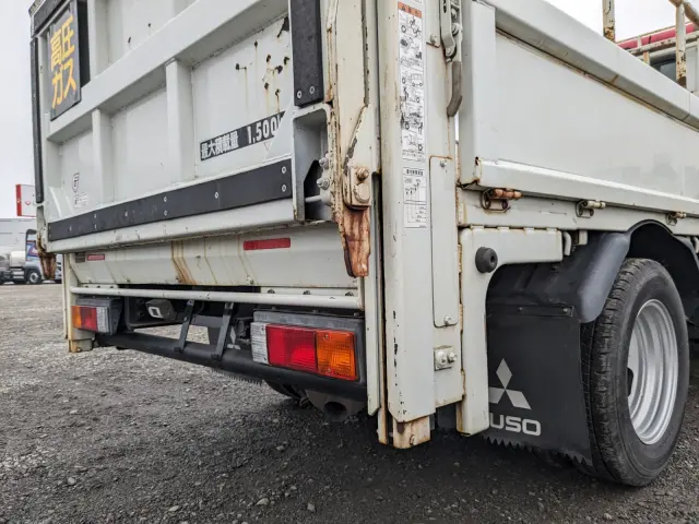 三菱 キャンター TPG-FBA00(2WD)の写真7